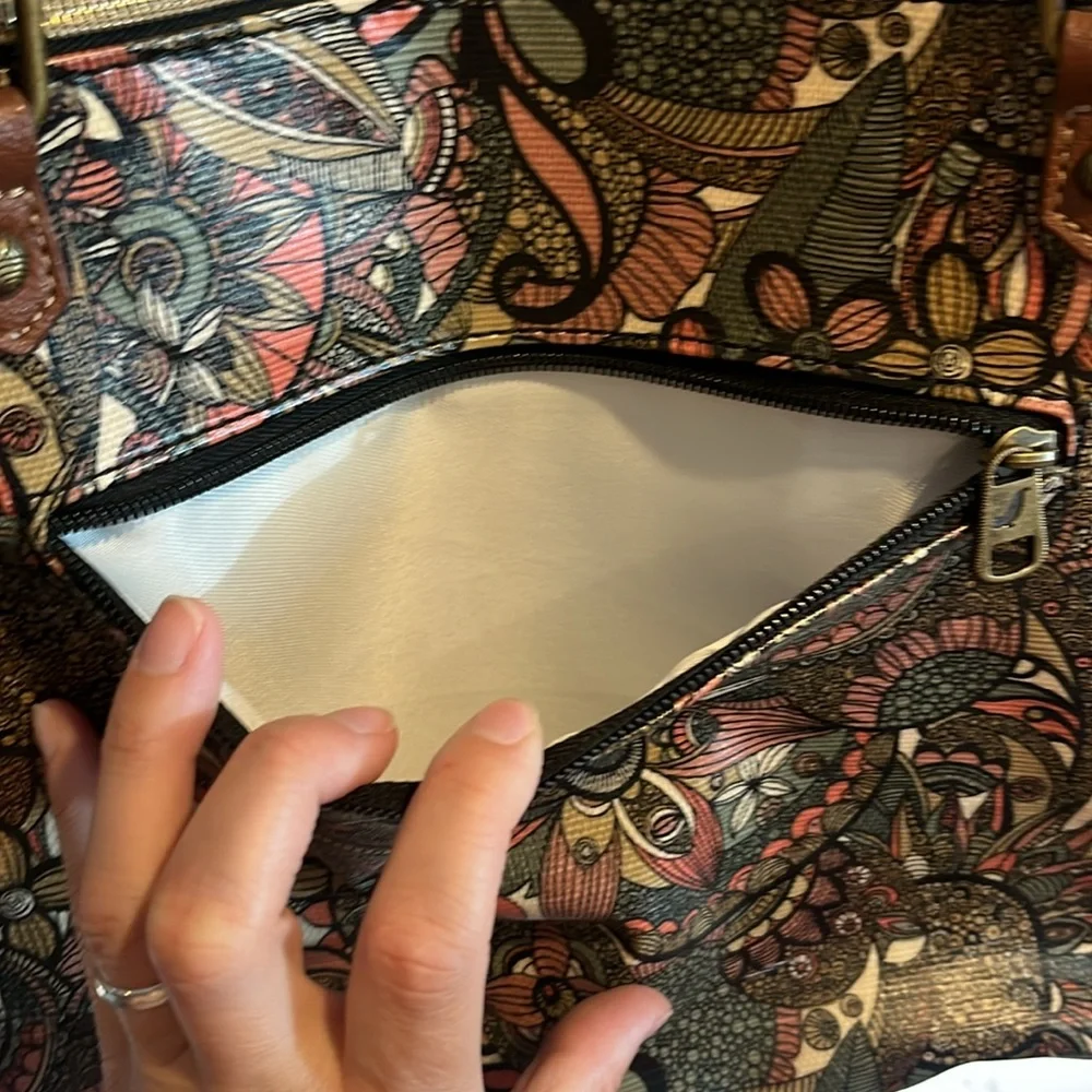 Sakroots Sienna Spirit Desert Patterned Metro Tote Bag - Picture 10 of 14